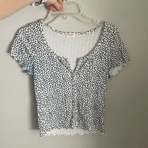 Brandy Melville Zelly top